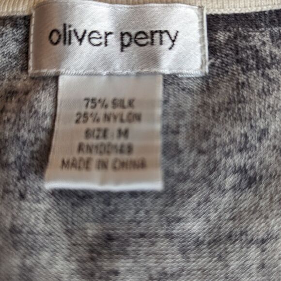 Silk blend bold rose and black sweater vest medium - Picture 7 of 7